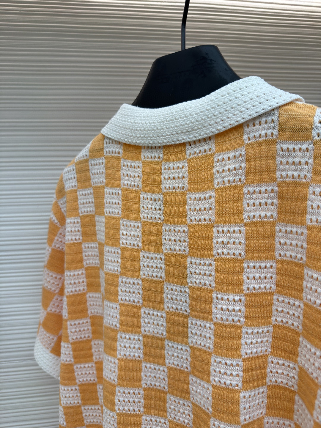LOUIS VUITTON 路易威登 LV 棋盘格肌理针织衬衫 开衫 针织衫 短袖 夏款 白橙色 B0