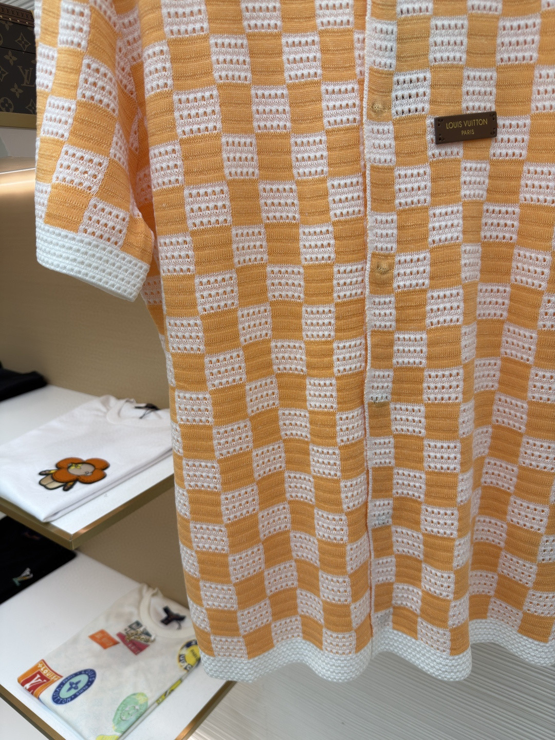 LOUIS VUITTON 路易威登 LV 棋盘格肌理针织衬衫 开衫 针织衫 短袖 夏款 白橙色 B0