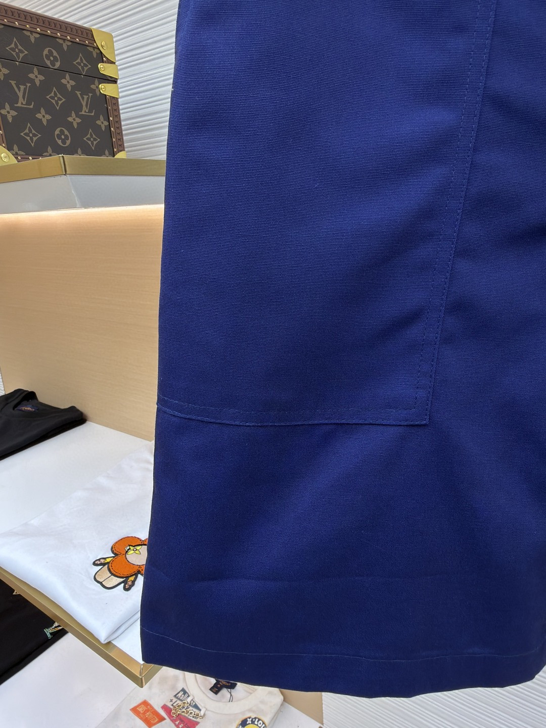 LOUIS VUITTON 路易威登 LV 纯色珠光纽扣工装短裤 休闲裤 裤子 五分裤 蓝色 B0 1AK763