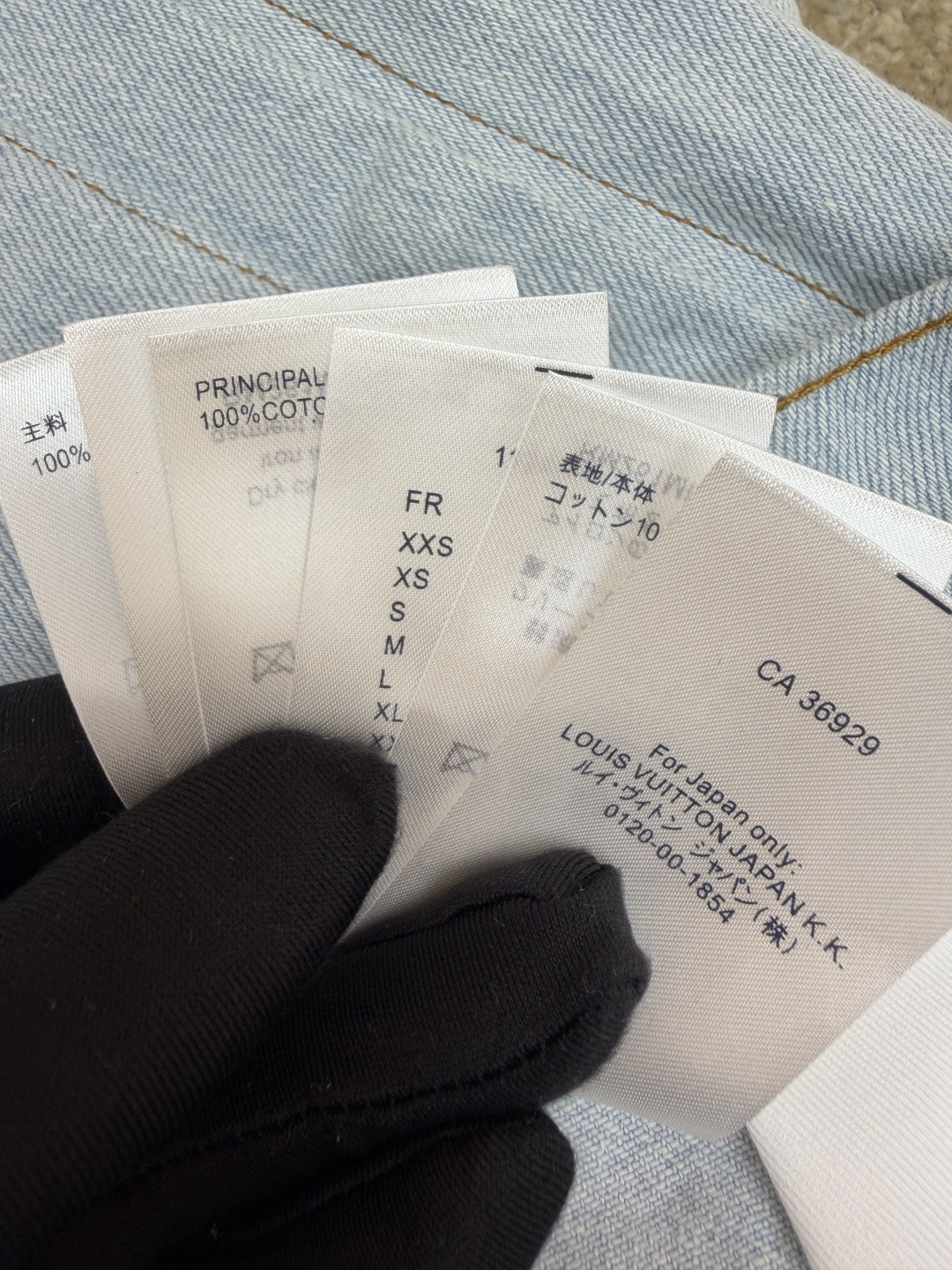 LOUIS VUITTON 路易威登 LV 铁花签名牛仔短裤 休闲裤 裤子 五分裤 蓝色 B0 1AJRE9
