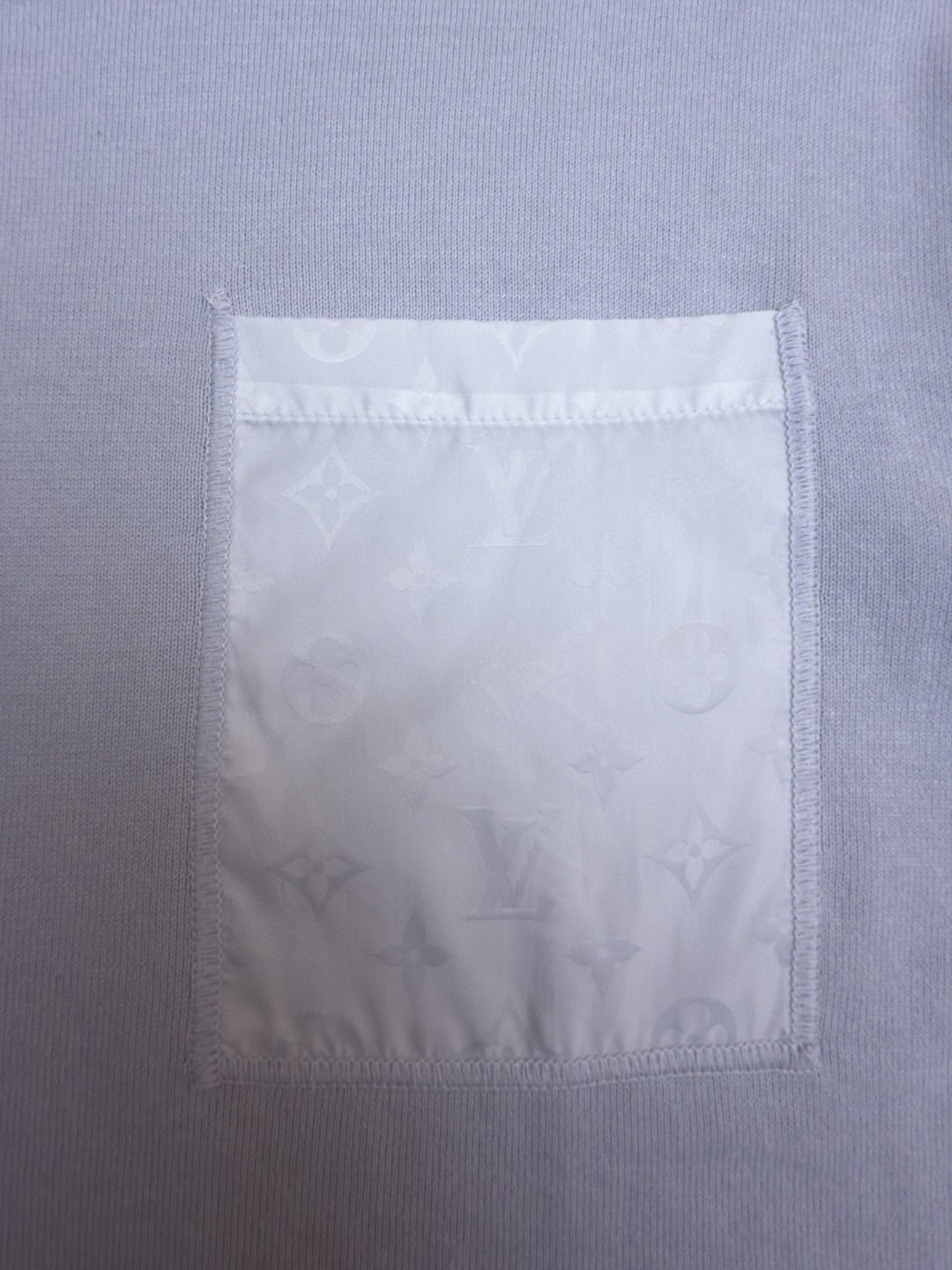 LOUIS VUITTON 路易威登 LV 纯色锦纶嵌饰针织圆领短袖 夏款 白色 黑色 蓝色 B0 1AHVQ0