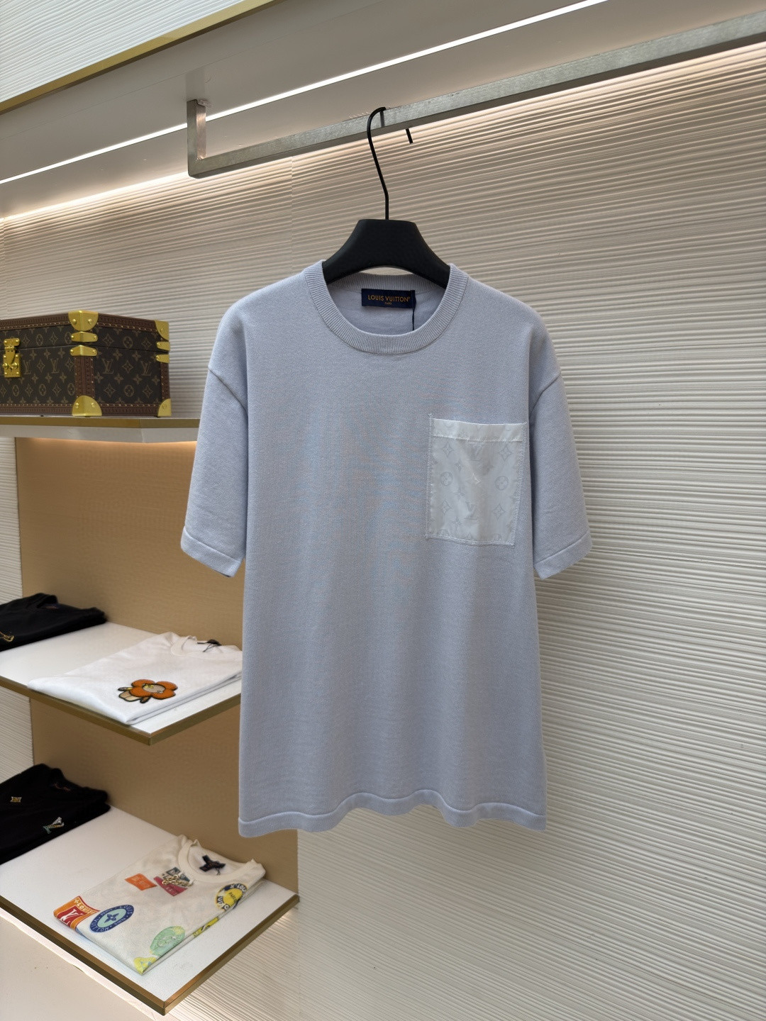 LOUIS VUITTON 路易威登 LV 纯色锦纶嵌饰针织圆领短袖 夏款 白色 黑色 蓝色 B0 1AHVQ0