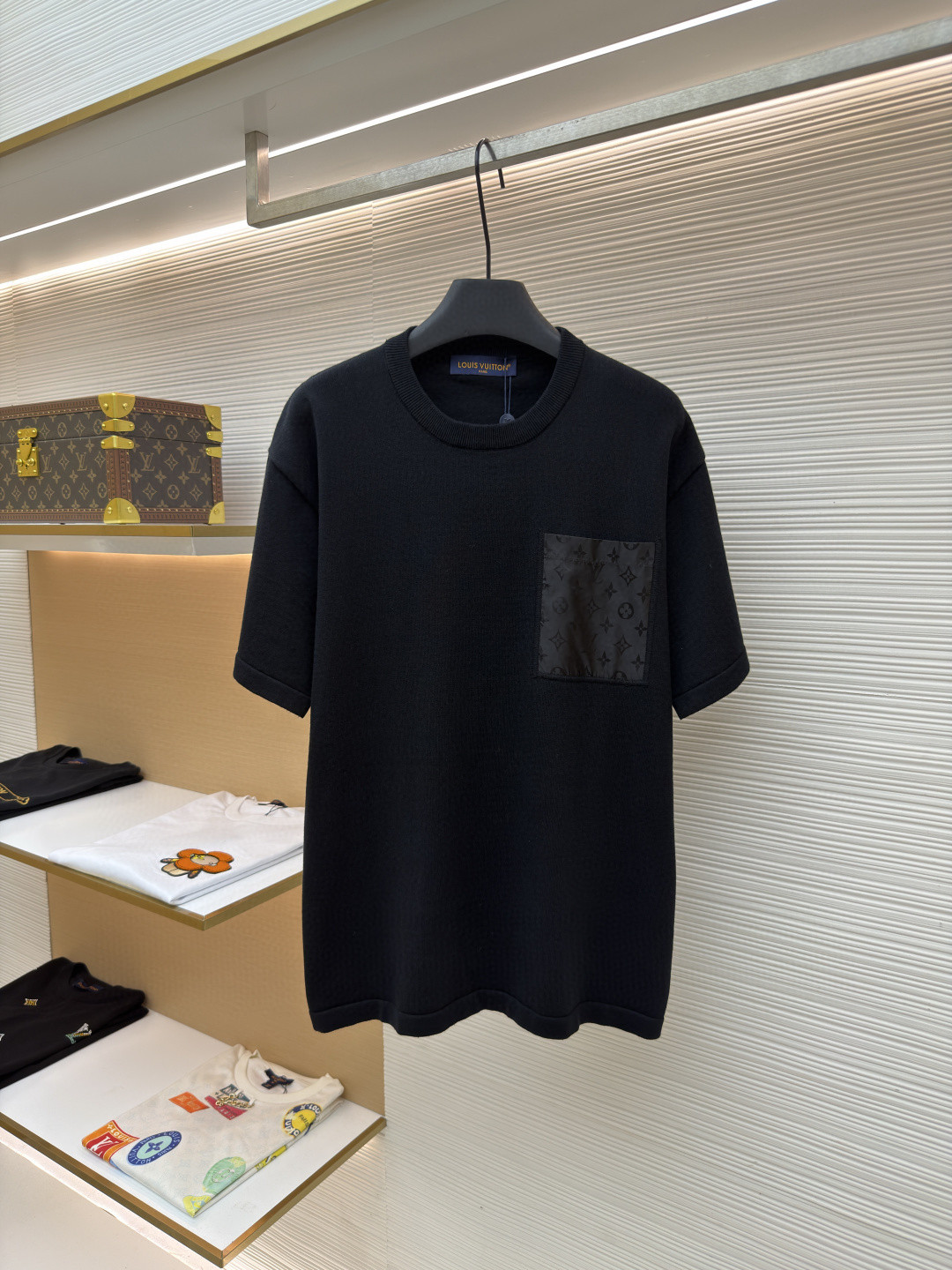 LOUIS VUITTON 路易威登 LV 纯色锦纶嵌饰针织圆领短袖 夏款 白色 黑色 蓝色 B0 1AHVQ0