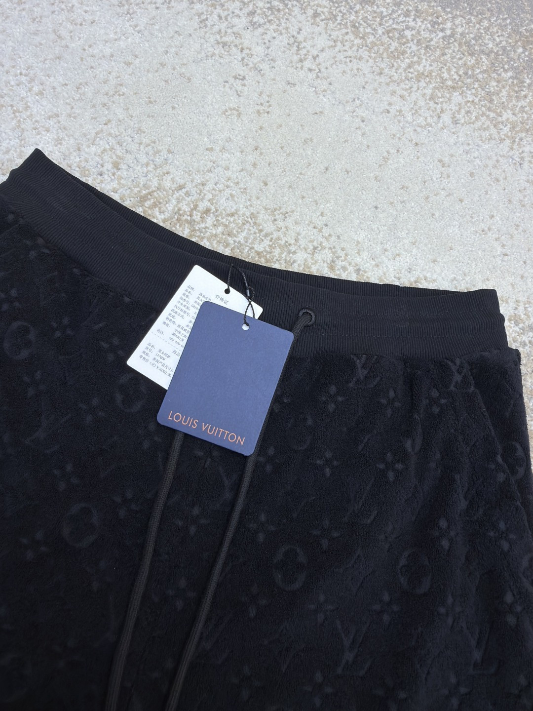 LOUIS VUITTON 路易威登 LV 压印毛圈布松紧腰短裤 休闲裤 裤子 五分裤 黑色 蓝色 B0