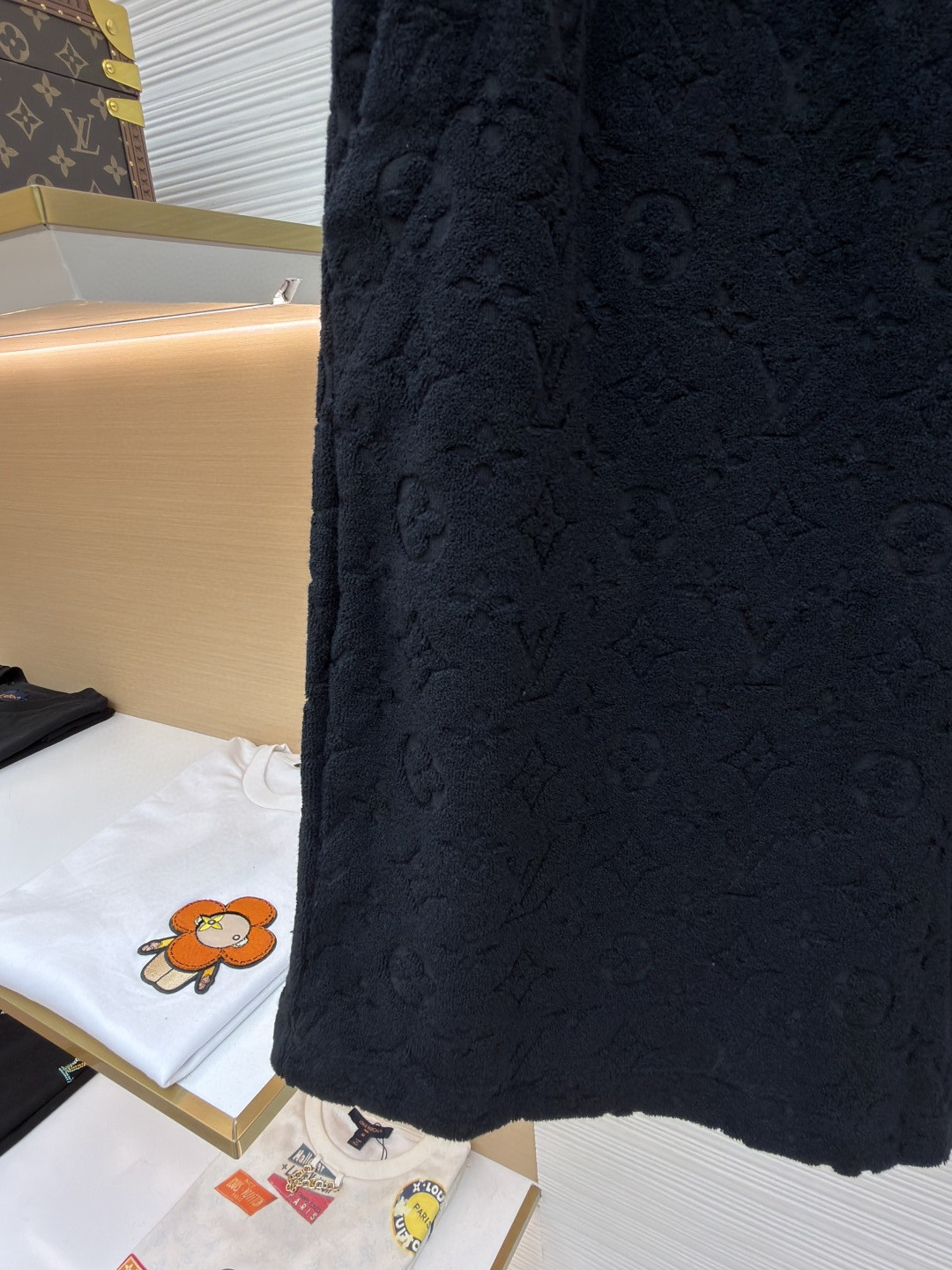 LOUIS VUITTON 路易威登 LV 压印毛圈布松紧腰短裤 休闲裤 裤子 五分裤 黑色 蓝色 B0