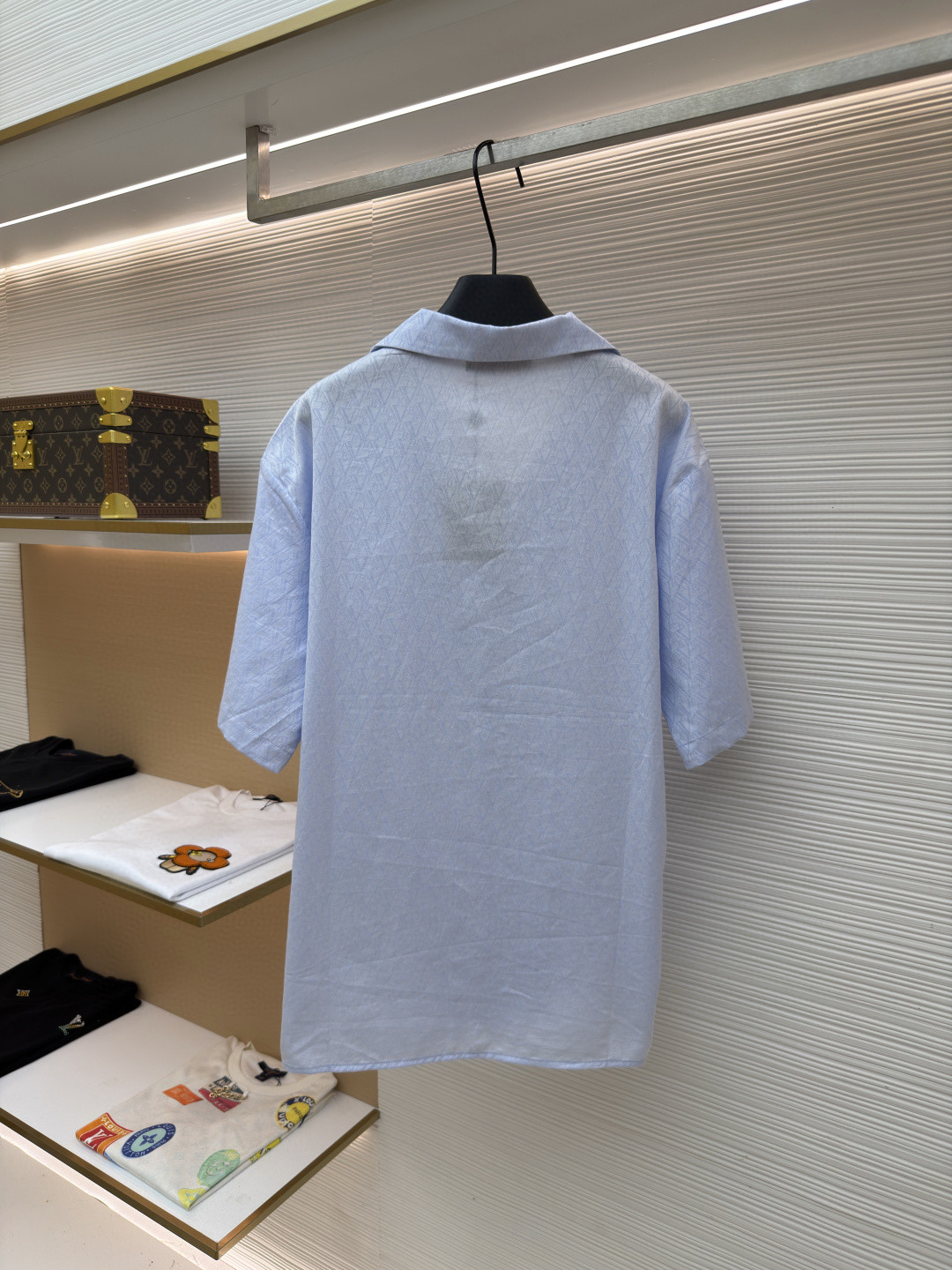 LOUIS VUITTON 路易威登 压印菱形暗纹短袖衬衫 外套 蓝色 B0
