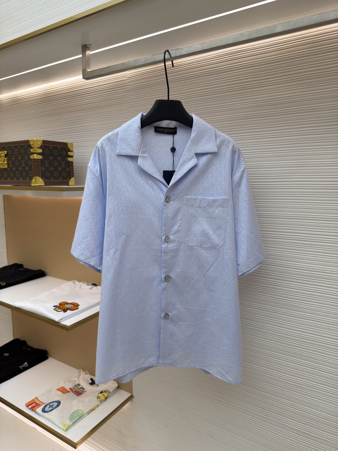 LOUIS VUITTON 路易威登 压印菱形暗纹短袖衬衫 外套 蓝色 B0