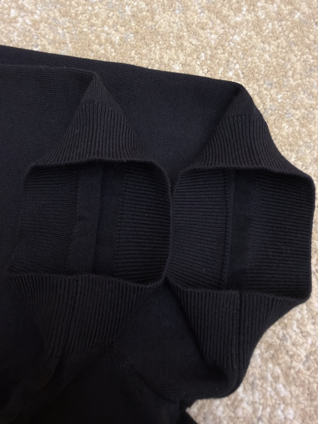 LOUIS VUITTON 路易威登 LV 字母皮牌标识针织Polo衫 短袖 夏款 黑色 B0 1AK71C