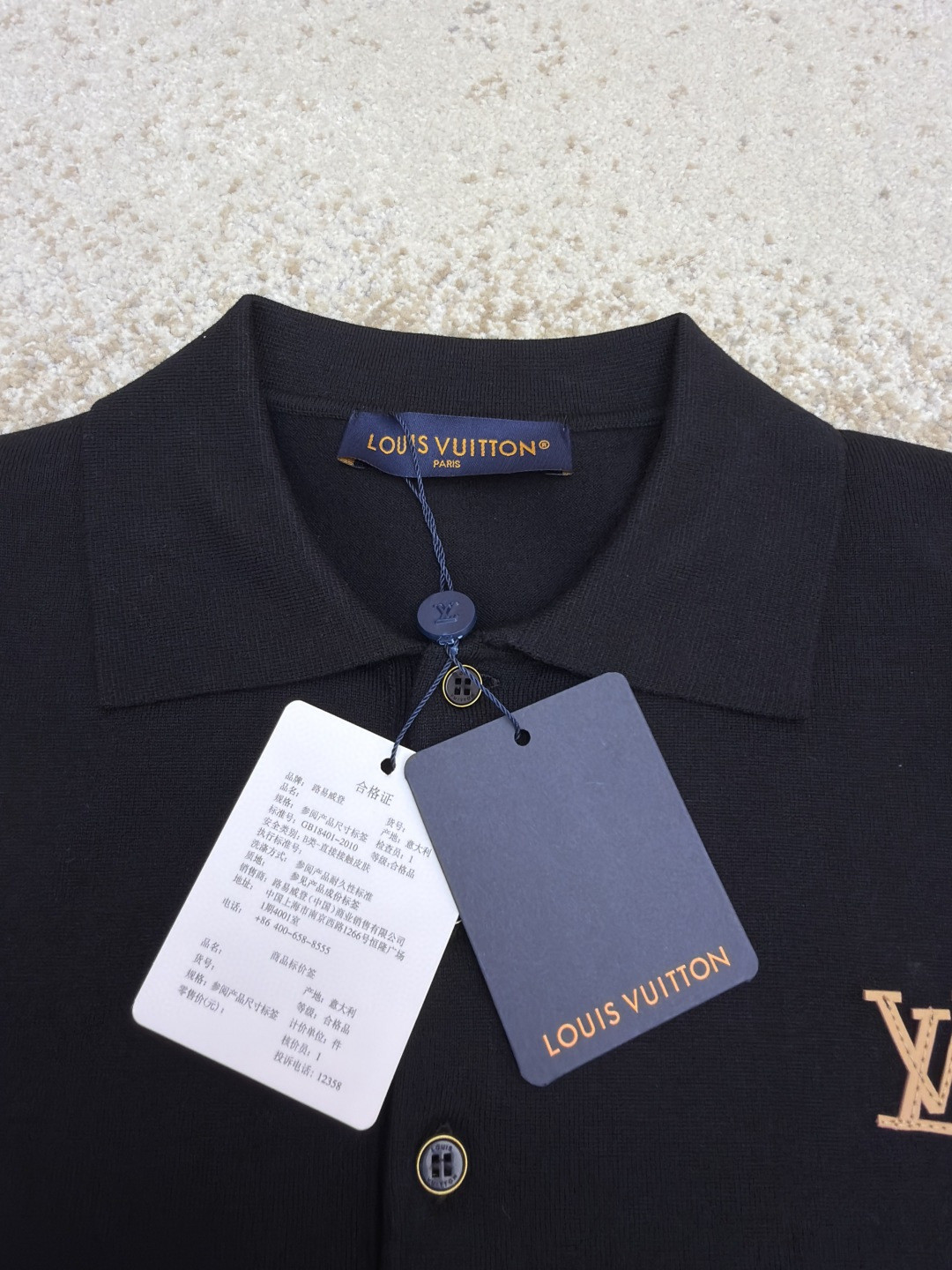 LOUIS VUITTON 路易威登 LV 字母皮牌标识针织Polo衫 短袖 夏款 黑色 B0 1AK71C