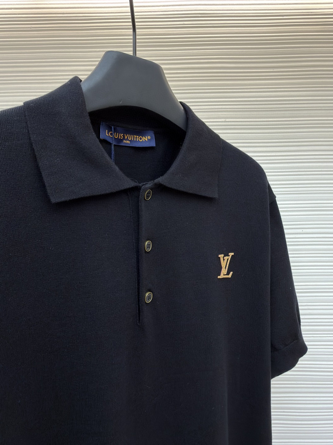 LOUIS VUITTON 路易威登 LV 字母皮牌标识针织Polo衫 短袖 夏款 黑色 B0 1AK71C