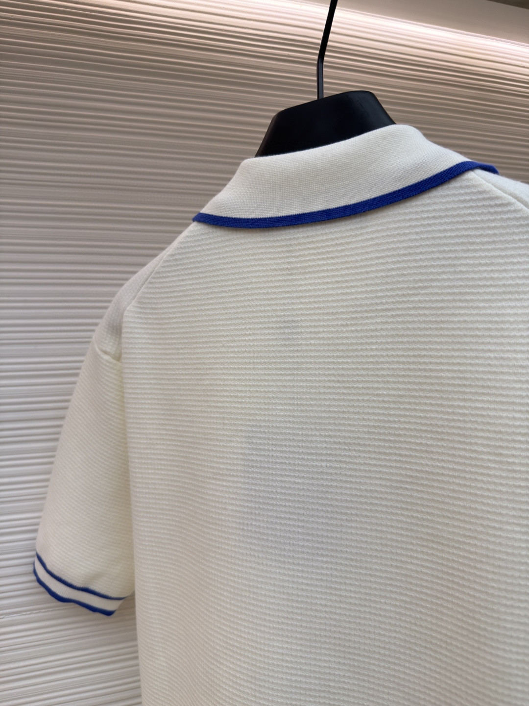 LOUIS VUITTON 路易威登 LV 口袋字母拼色针织衬衫 短袖 夏款 白色 蓝色 B0 1AK6X1