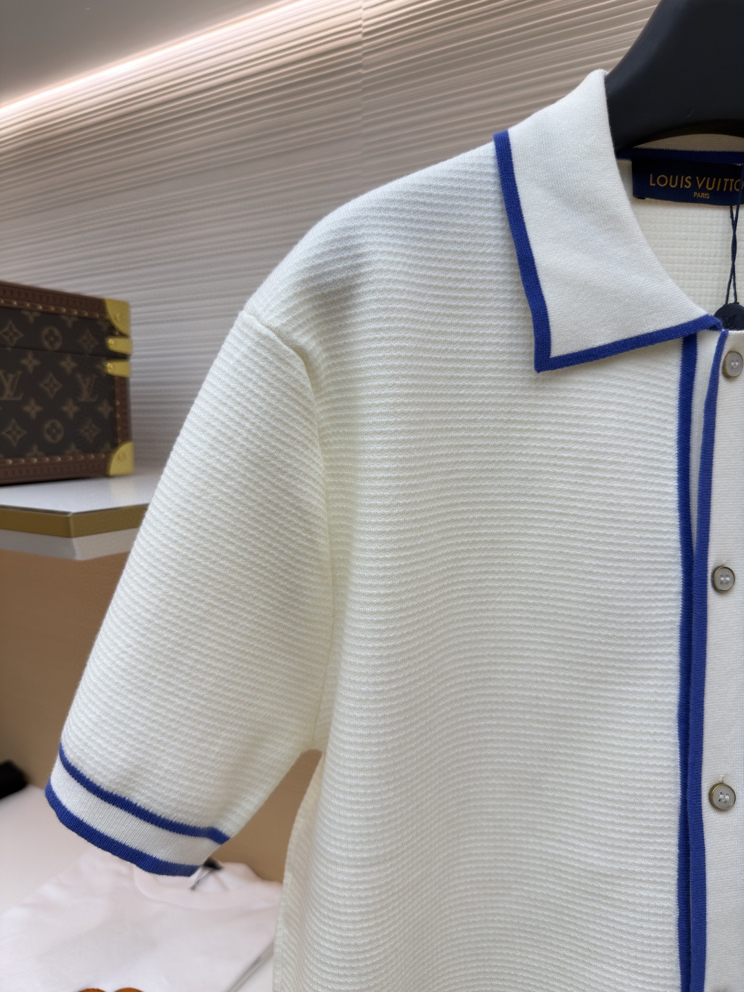 LOUIS VUITTON 路易威登 LV 口袋字母拼色针织衬衫 短袖 夏款 白色 蓝色 B0 1AK6X1