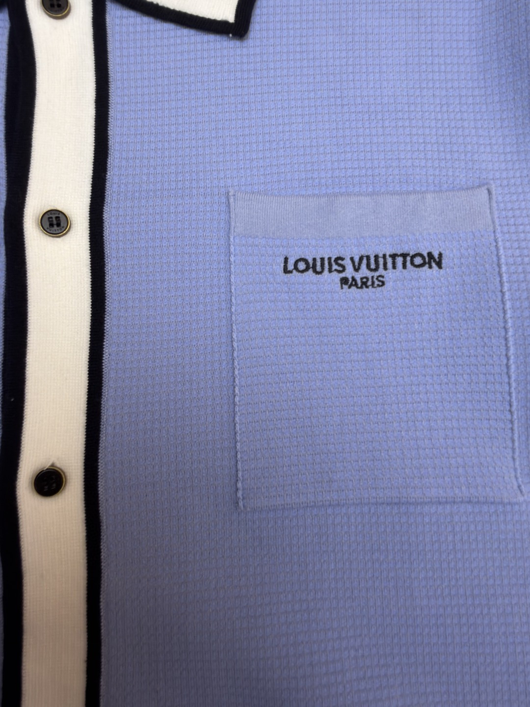 LOUIS VUITTON 路易威登 LV 口袋字母拼色针织衬衫 短袖 夏款 白色 蓝色 B0 1AK6X1