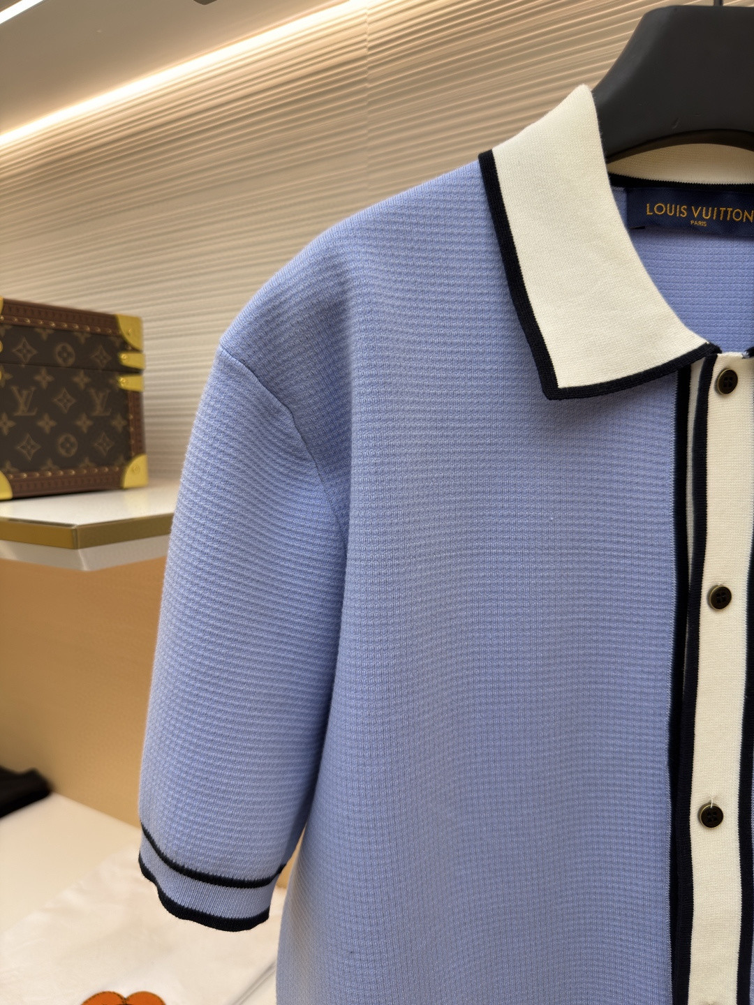 LOUIS VUITTON 路易威登 LV 口袋字母拼色针织衬衫 短袖 夏款 白色 蓝色 B0 1AK6X1