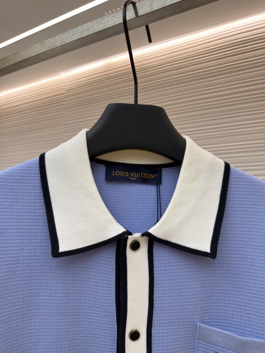 LOUIS VUITTON 路易威登 LV 口袋字母拼色针织衬衫 短袖 夏款 白色 蓝色 B0 1AK6X1