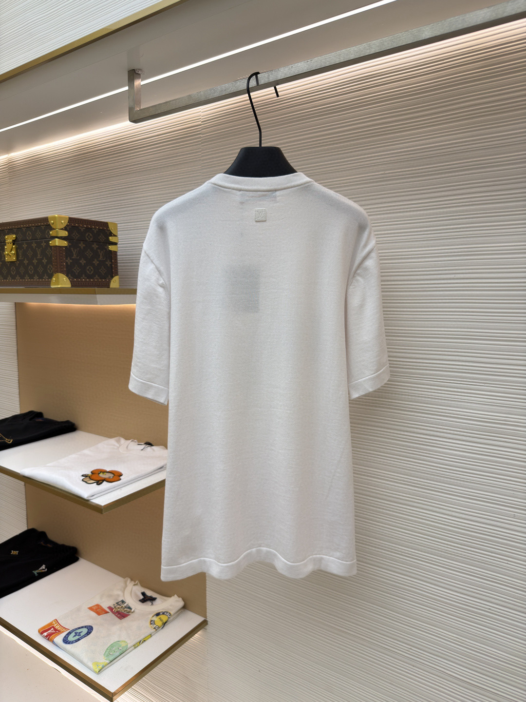 LOUIS VUITTON 路易威登 LV 字母手势刺绣针织圆领短袖 T恤 夏款 白色 B0