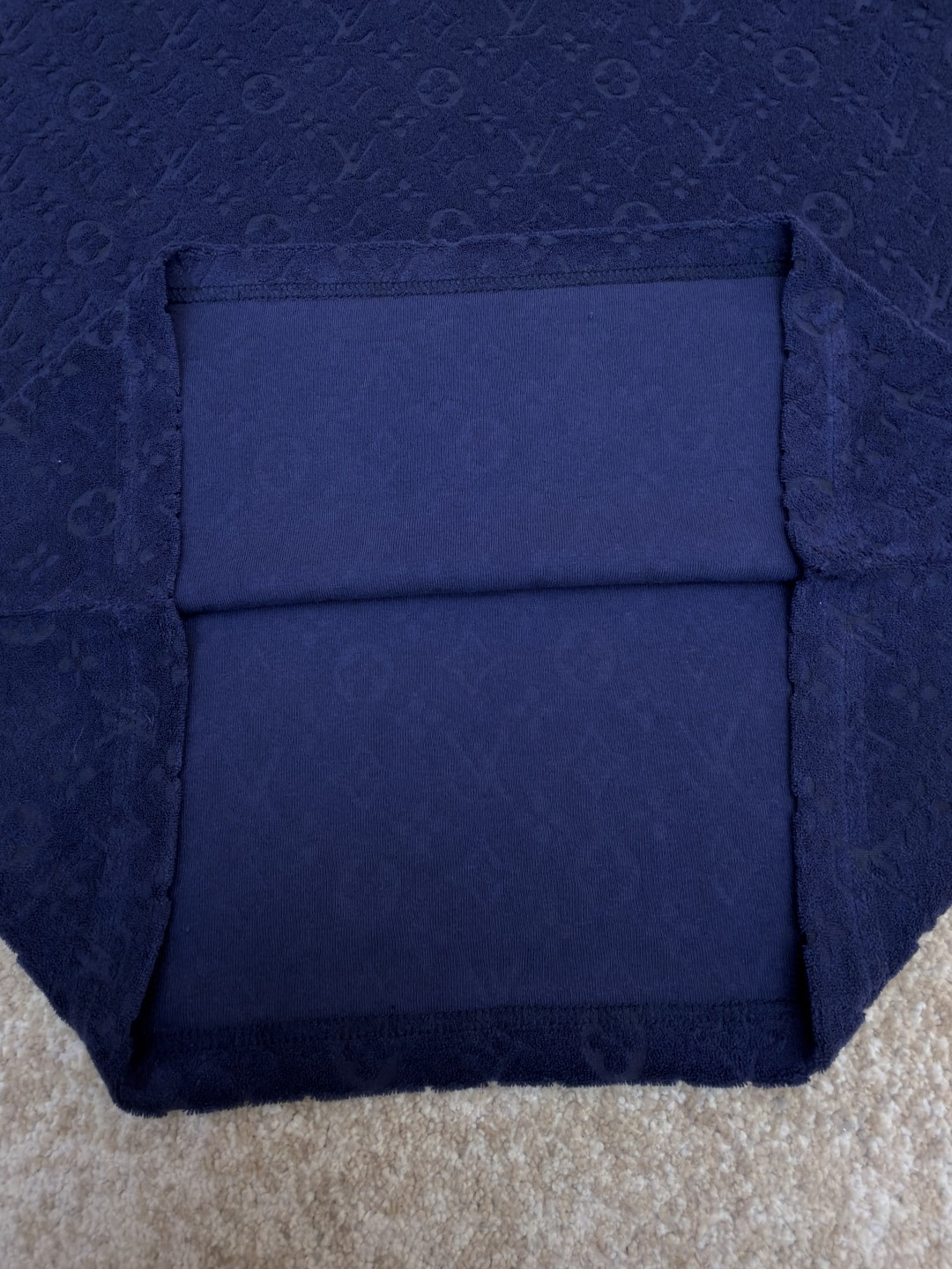 LOUIS VUITTON 路易威登 LV 压纹毛圈布圆领短袖 T恤 夏款 黑色 蓝色 A0
