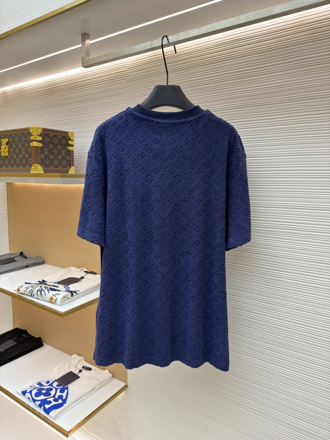 LOUIS VUITTON 路易威登 LV 压纹毛圈布圆领短袖 T恤 夏款 黑色 蓝色 A0