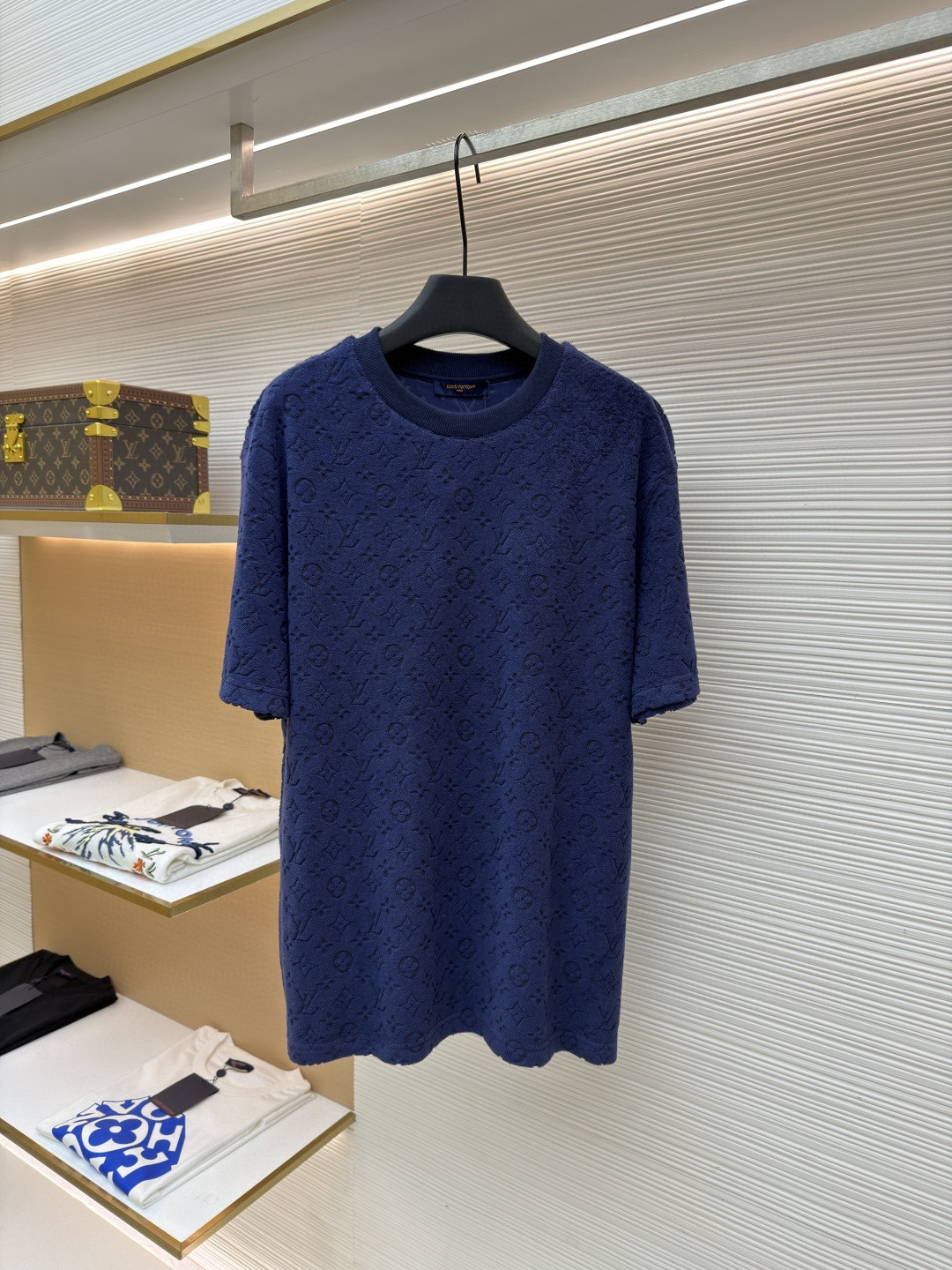 LOUIS VUITTON 路易威登 LV 压纹毛圈布圆领短袖 T恤 夏款 黑色 蓝色 A0