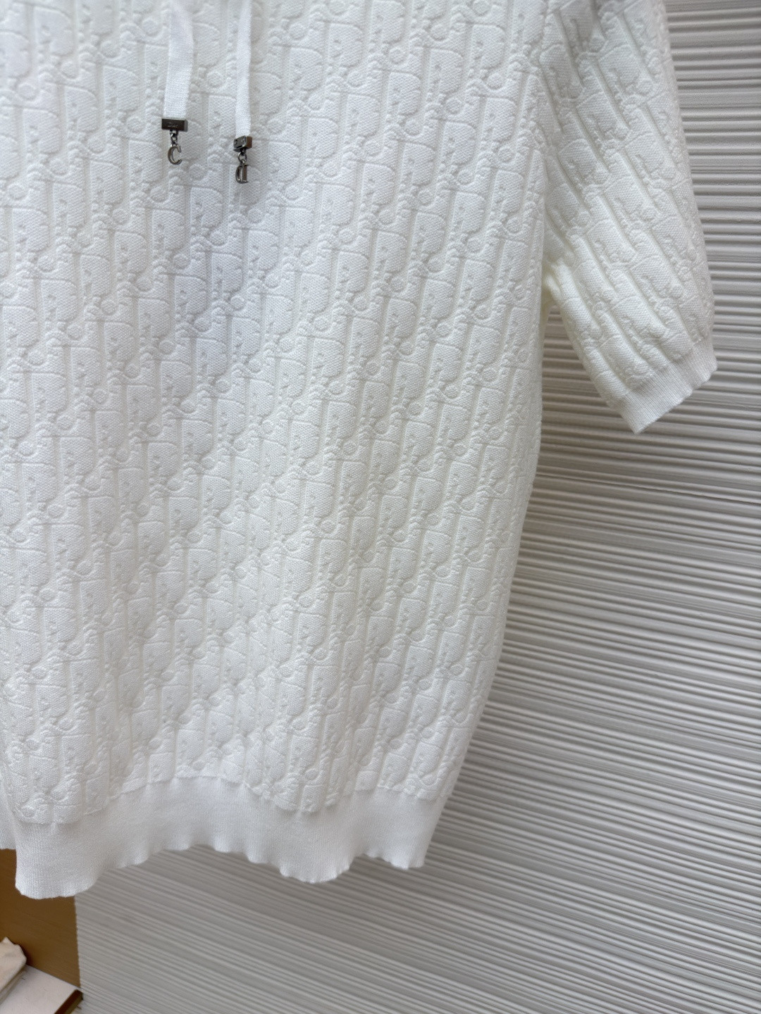 DIOR 迪奥 满印挂饰针织毛衣圆领短袖 T恤 夏季 女款 白色 蓝色 B0 624S24A5E33-X0400