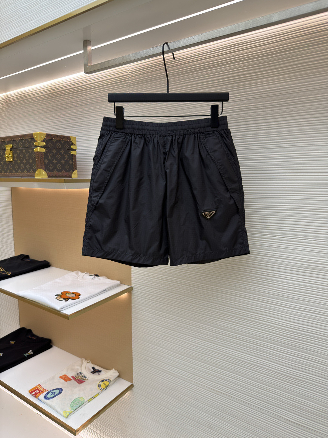 PRADA 普拉达 三角标尼龙松紧腰短裤 休闲裤 裤子 黑色 A5 22X901-1WQ9-F0002-S-WMO