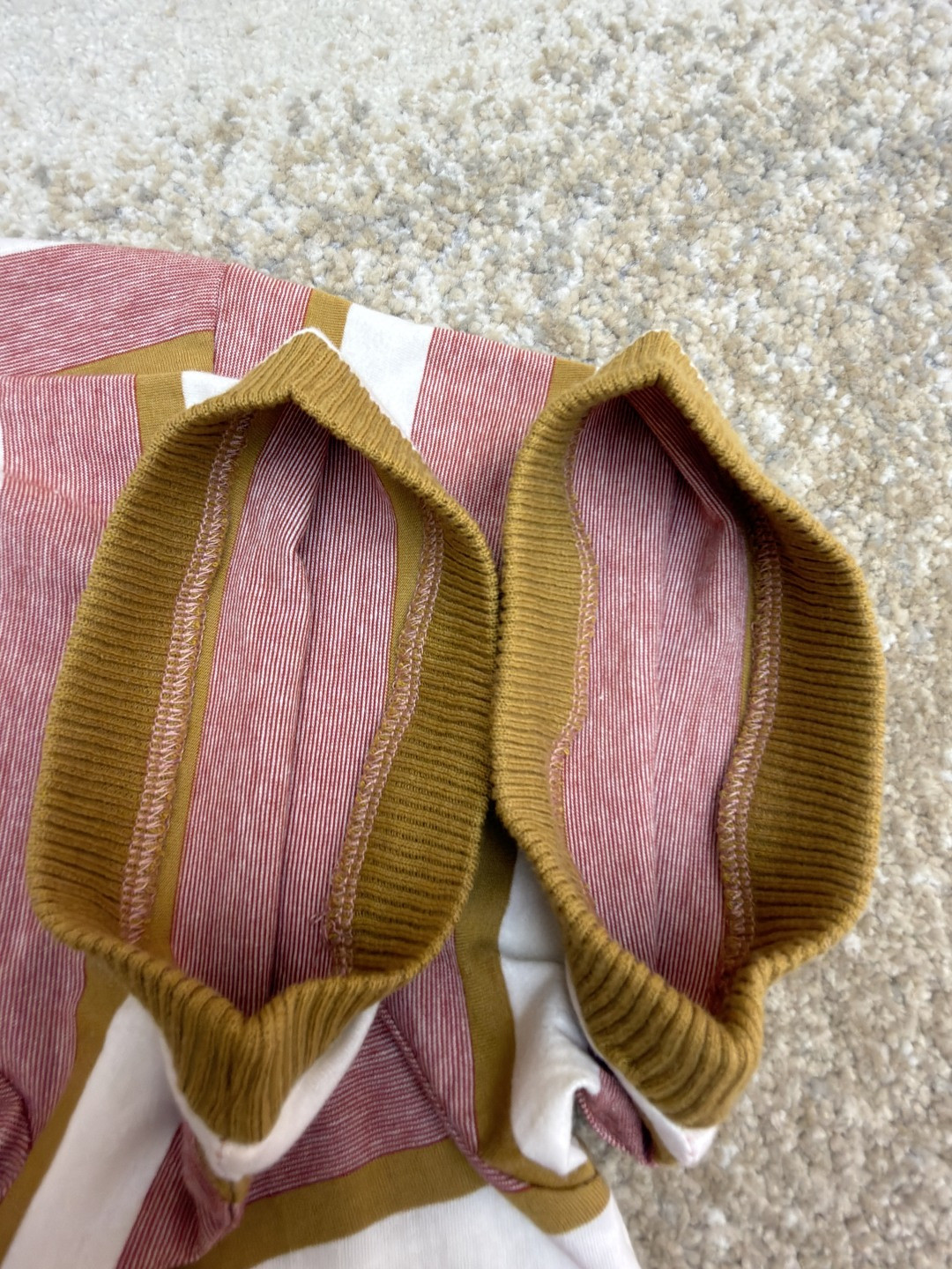 PRADA 普拉达 撞色徽标条纹圆领短袖 T恤 女款 夏季 肉粉色 A0 39662-19AT-F05AD-S-OOO