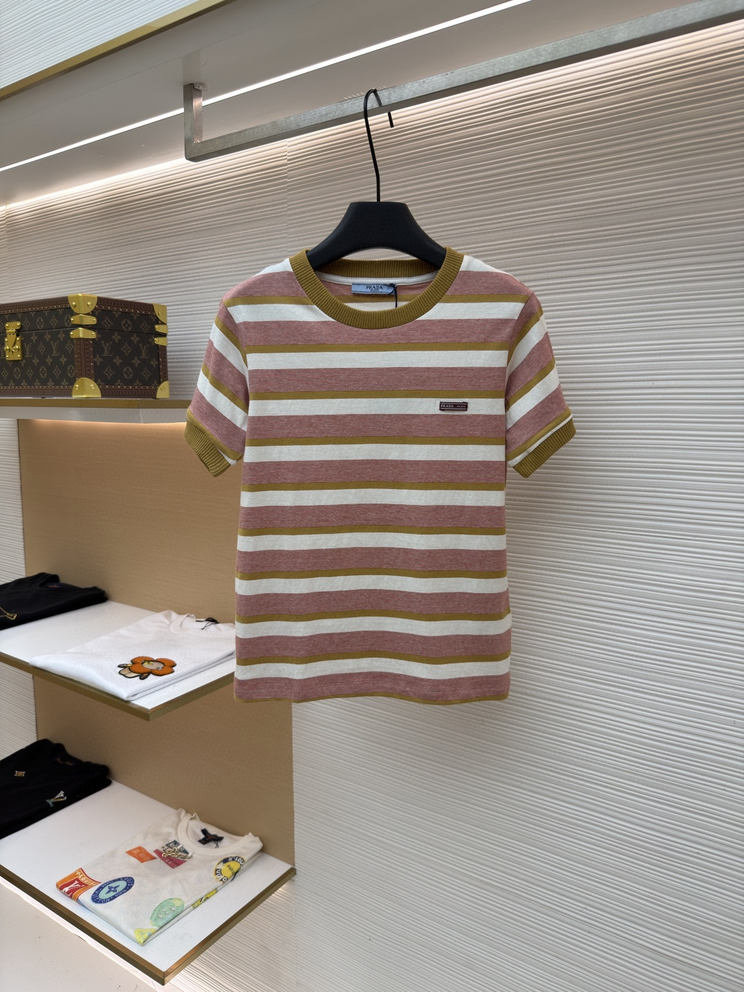 PRADA 普拉达 撞色徽标条纹圆领短袖 T恤 女款 夏季 肉粉色 A0 39662-19AT-F05AD-S-OOO