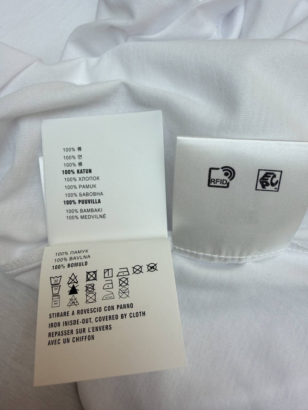 PRADA 普拉达 标志小绣花圆领短袖 T恤 夏季 白色 黑色 A0 