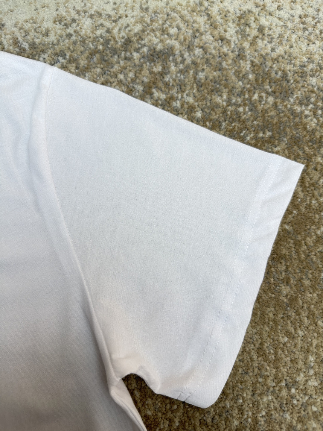 PRADA 普拉达 标志小绣花圆领短袖 T恤 夏季 白色 黑色 A0 