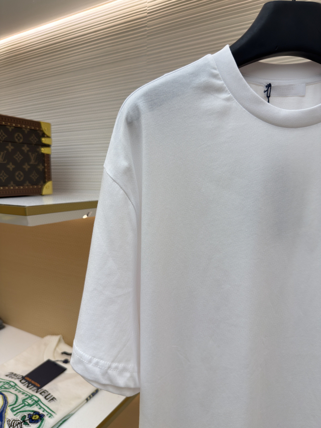 PRADA 普拉达 标志小绣花圆领短袖 T恤 夏季 白色 黑色 A0 