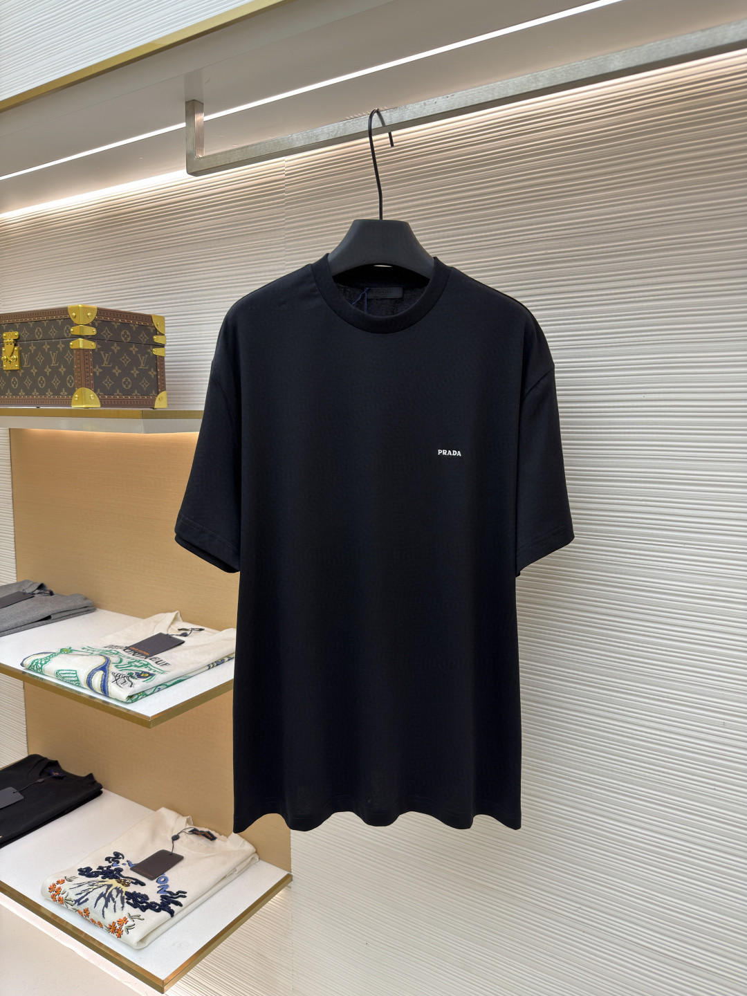 PRADA 普拉达 标志小绣花圆领短袖 T恤 夏季 白色 黑色 A0 