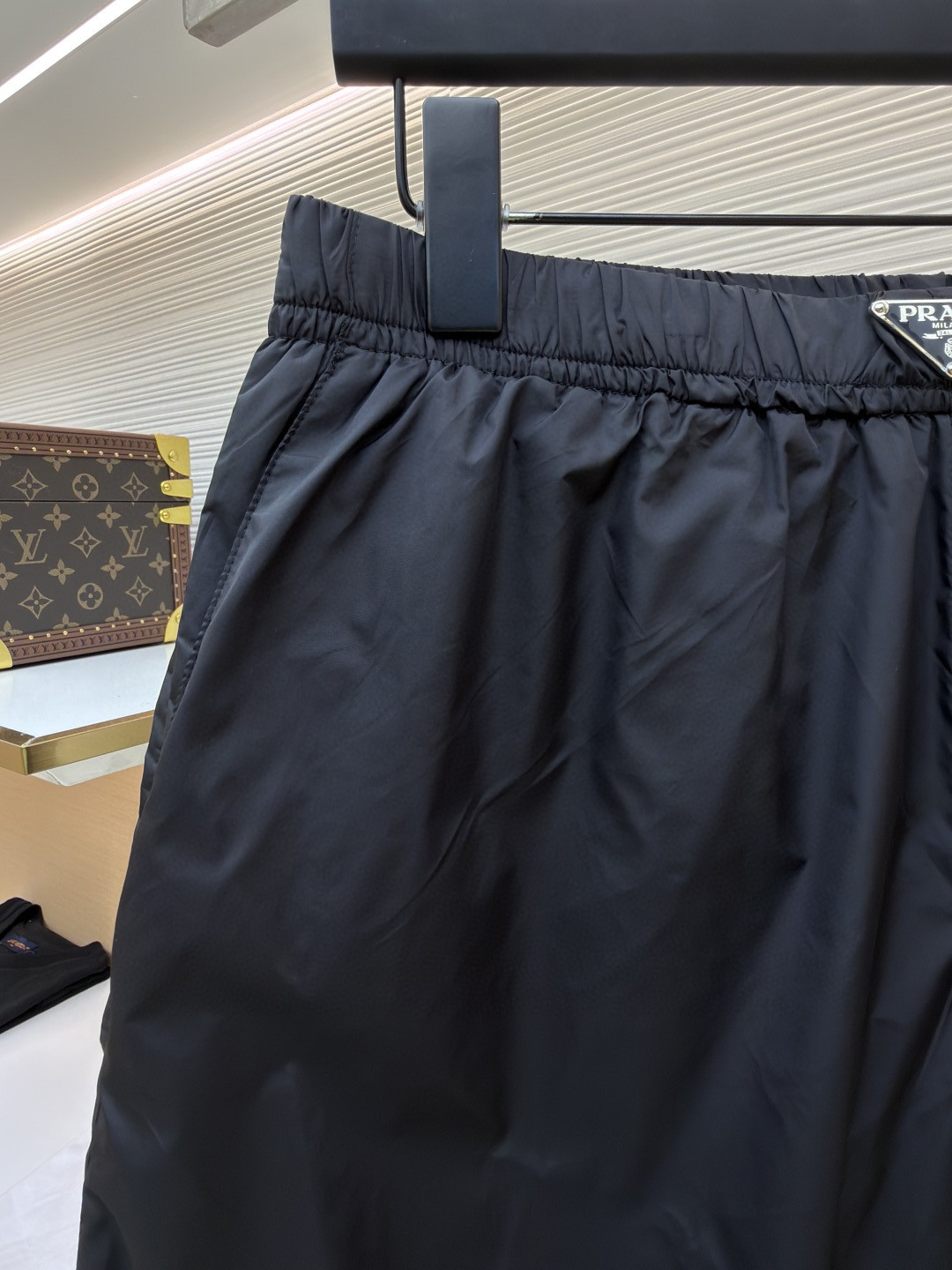 PRADA 普拉达 三角标尼龙松紧腰短裤 休闲裤 裤子 黑色 A5 UB372-1WQ9-F0002-S-OOO