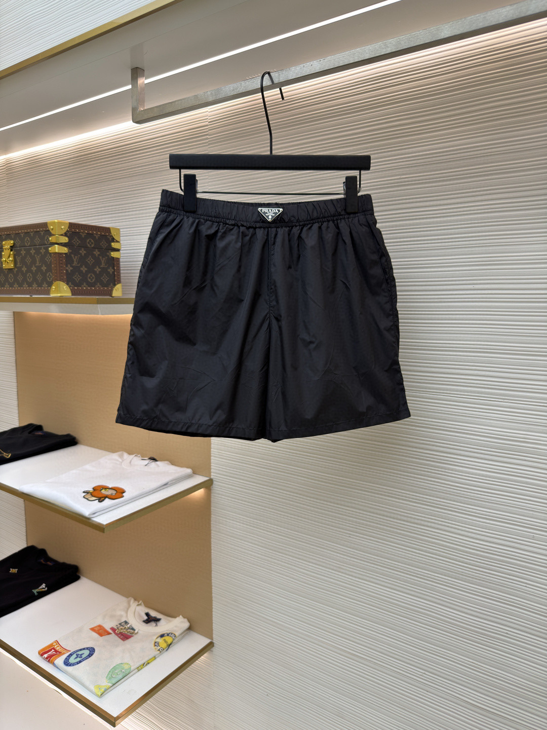 PRADA 普拉达 三角标尼龙松紧腰短裤 休闲裤 裤子 黑色 A5 UB372-1WQ9-F0002-S-OOO
