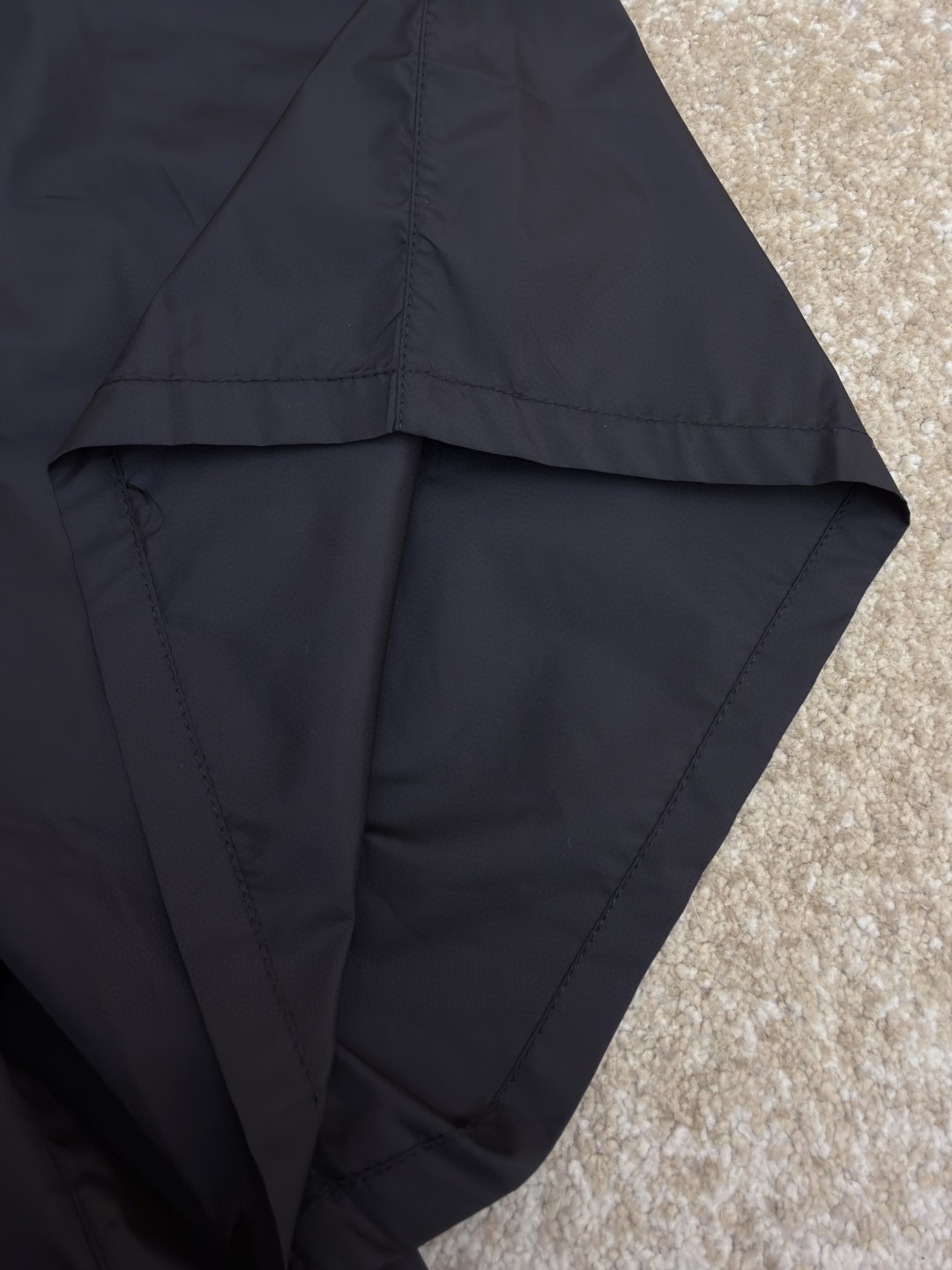 PRADA 普拉达 三角标尼龙松紧腰短裤 休闲裤 裤子 黑色 A5 UB372-1WQ9-F0002-S-OOO