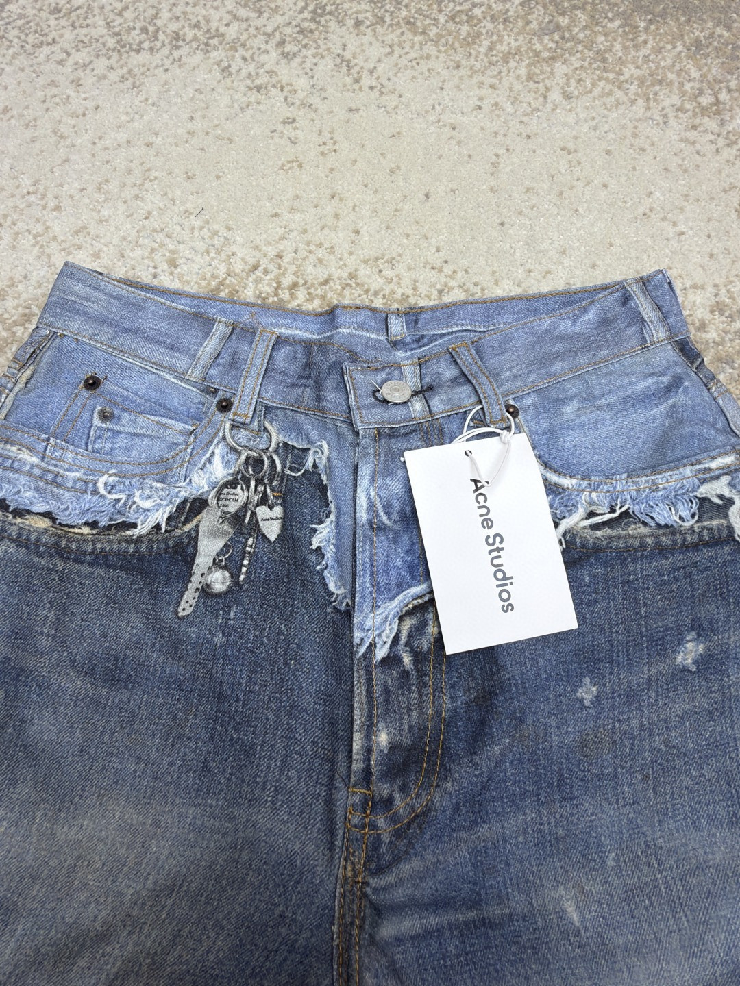Acne Studios 错视印花染色做旧牛仔短裤 七分裤 牛仔裤 裤子 蓝色 B0