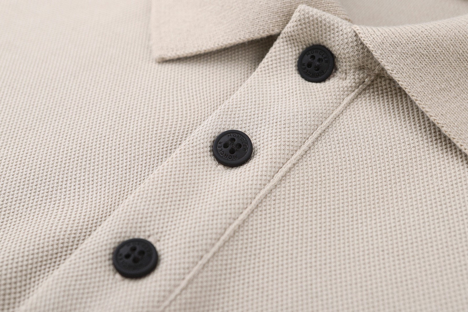 Moncler 蒙口 徽标字母Polo衫 短袖 T恤 夏季 黑色 米杏色 A2 L10918A0000989A16216