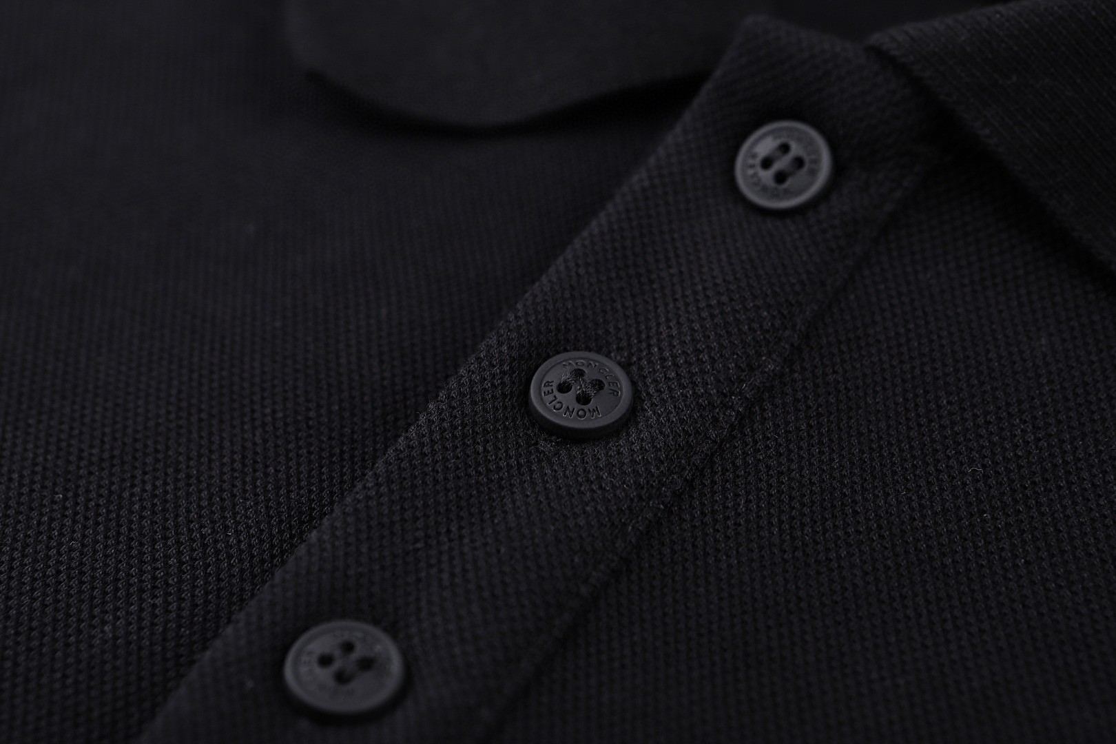 Moncler 蒙口 徽标字母Polo衫 短袖 T恤 夏季 黑色 米杏色 A2 L10918A0000989A16216