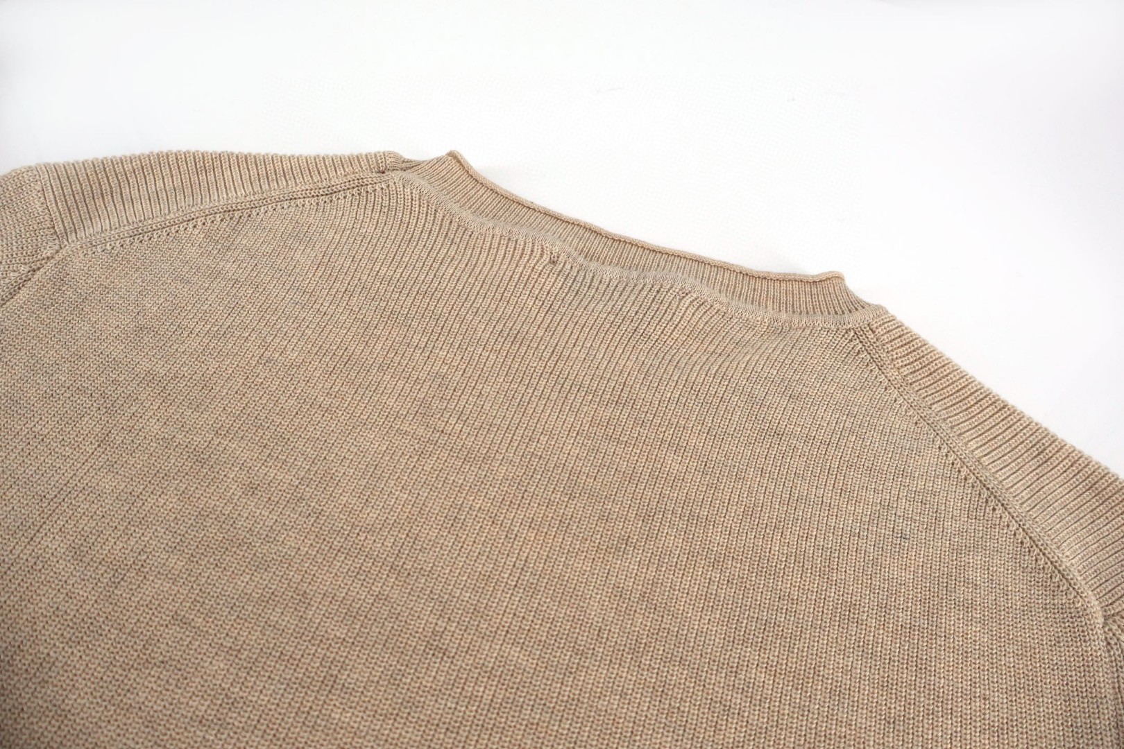 Brunello Cucinelli BC 毛边罗纹领口针织衫 短袖 T恤 杏色 黑色 B0 261M2L707710-CRO75