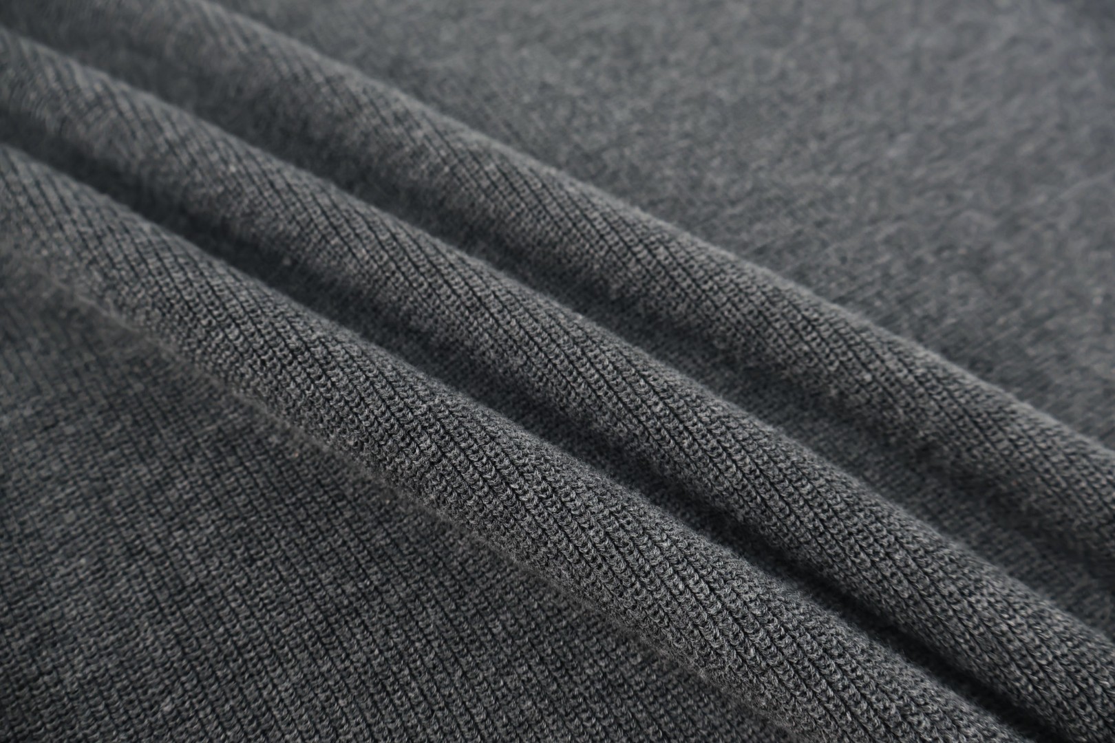 Brunello Cucinelli BC 毛边罗纹领口针织衫 短袖 T恤 杏色 黑色 B0 261M2L707710-CRO75