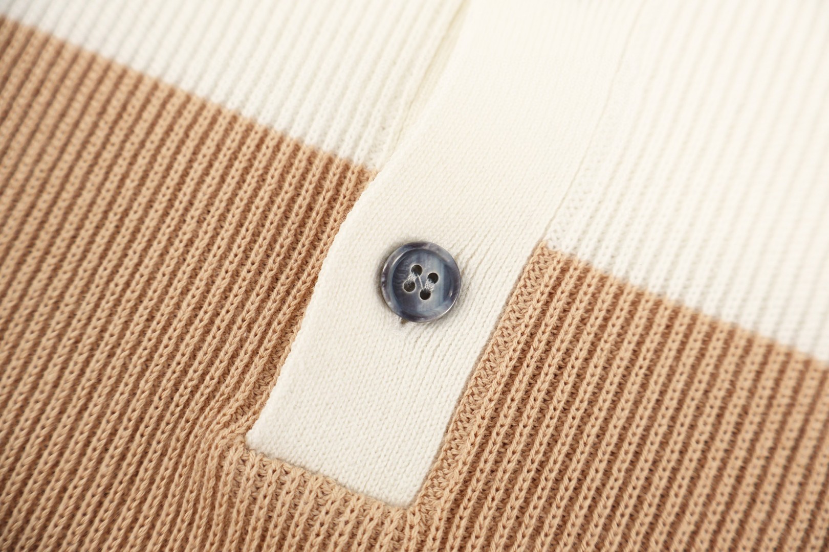 Brunello Cucinelli BC 海航条纹针织Polo衫 短袖 T恤 老钱风 黑色 米粽色  B0