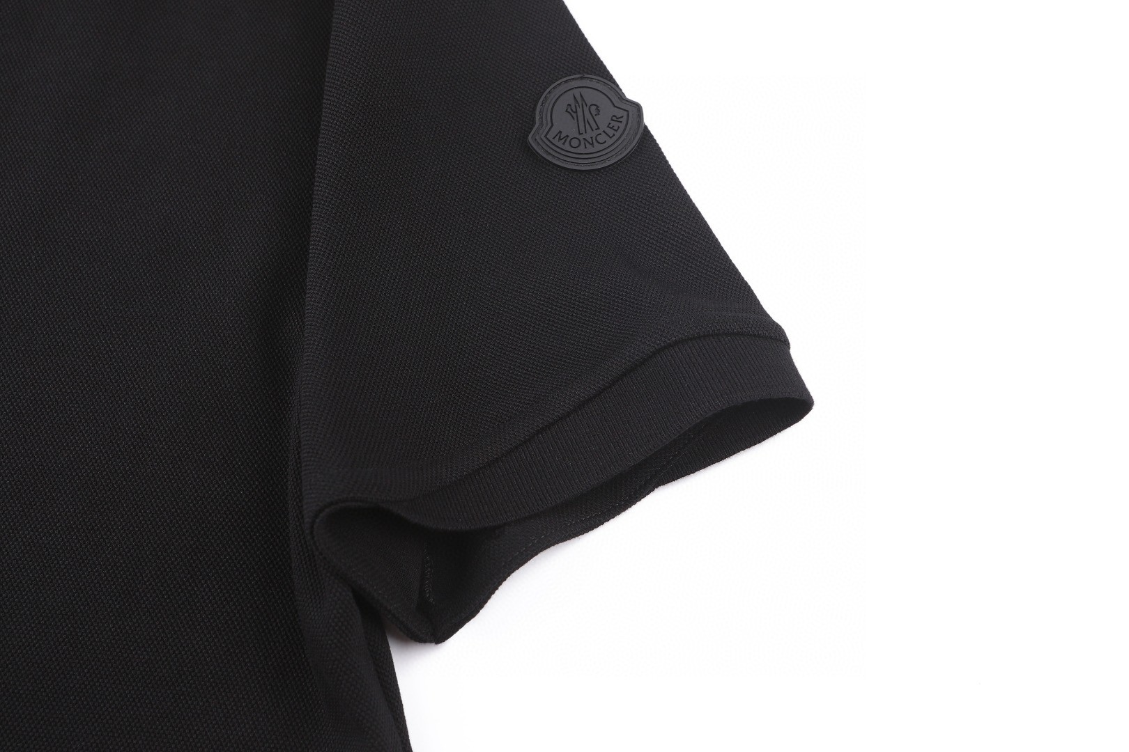 Moncler 蒙口 标识贴片棉质珠地半拉链Polo衫 短袖 T恤 夏季 黑色 米白色 A2 K20918A0000189A16999