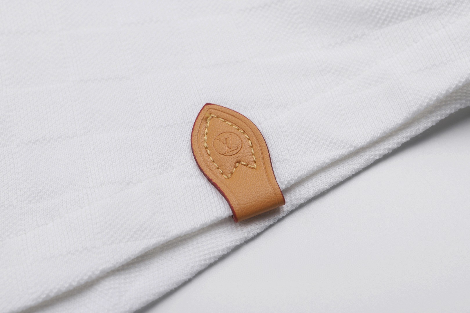 LOUIS VUITTON 路易威登 LV Damier 丝棉珠地Polo衫 马球衫 短袖 夏款 白色 A2