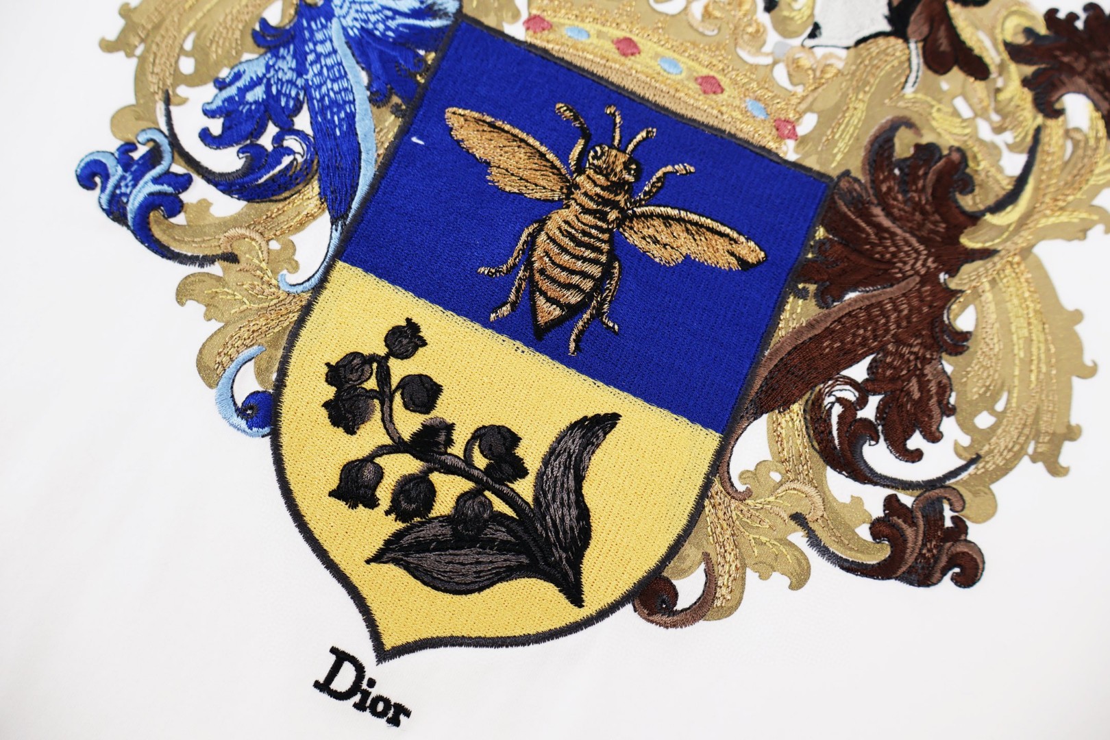 DIOR 迪奥 重工皇冠徽章刺绣圆领短袖 T恤 白色 A2 693J637B3282-C089