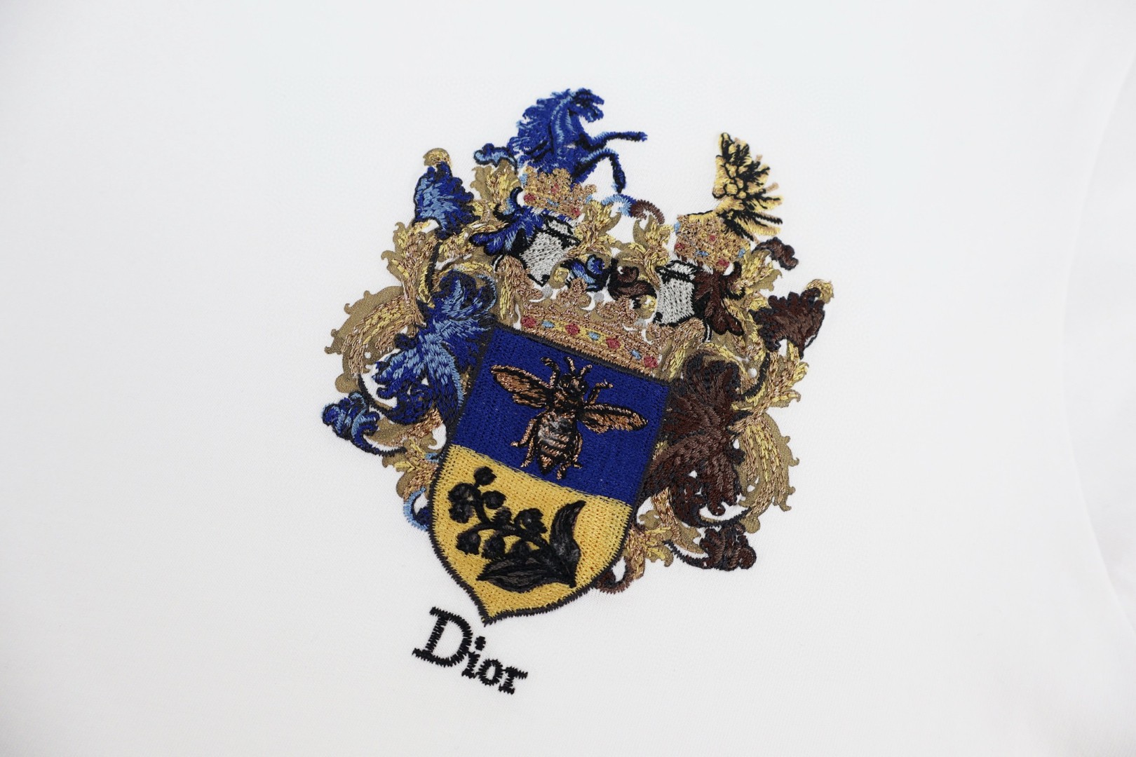 DIOR 迪奥 重工皇冠徽章刺绣圆领短袖 T恤 白色 A2 693J636A3282-C089