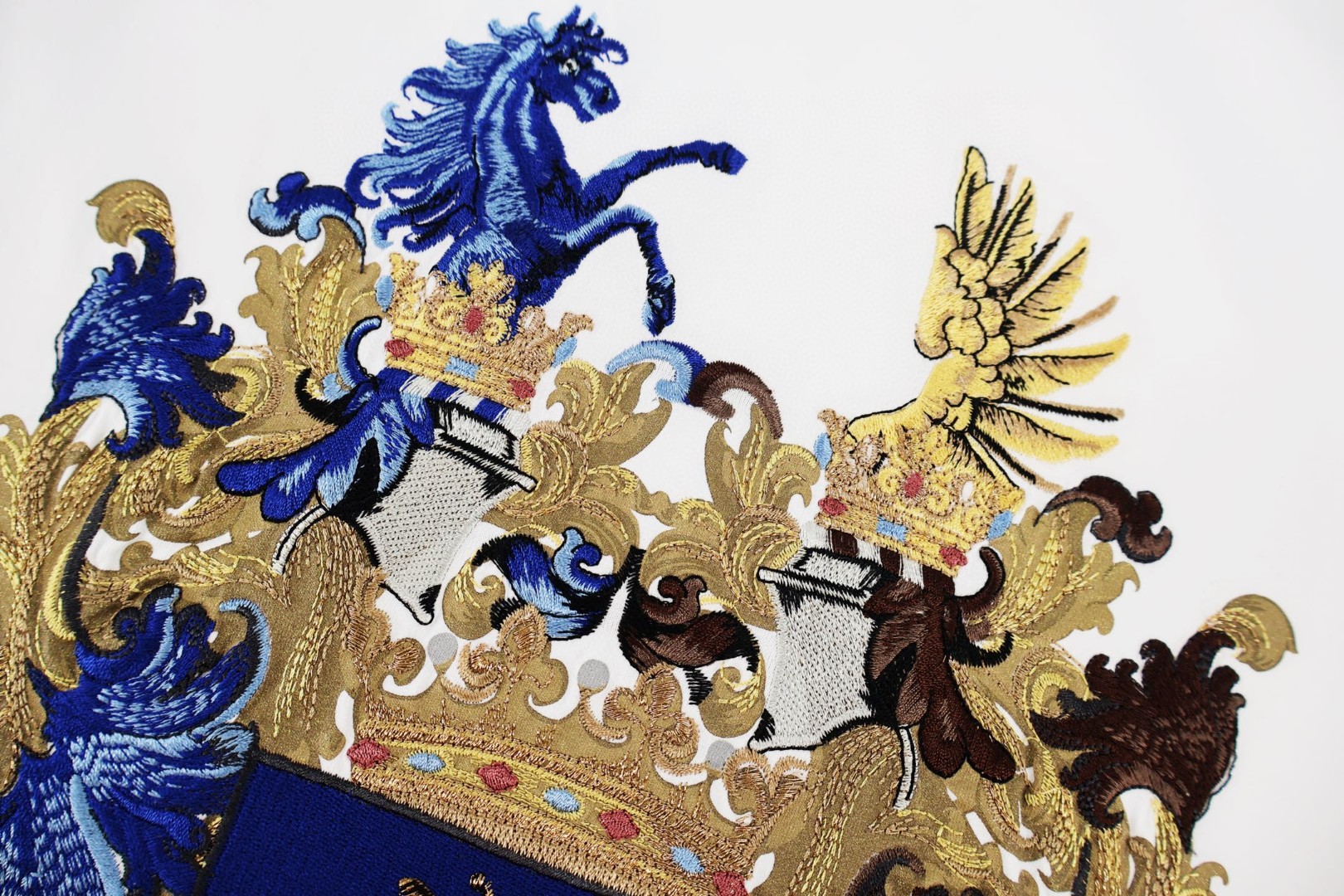 DIOR 迪奥 重工皇冠徽章刺绣圆领短袖 T恤 白色 A2 693J636A3282-C089
