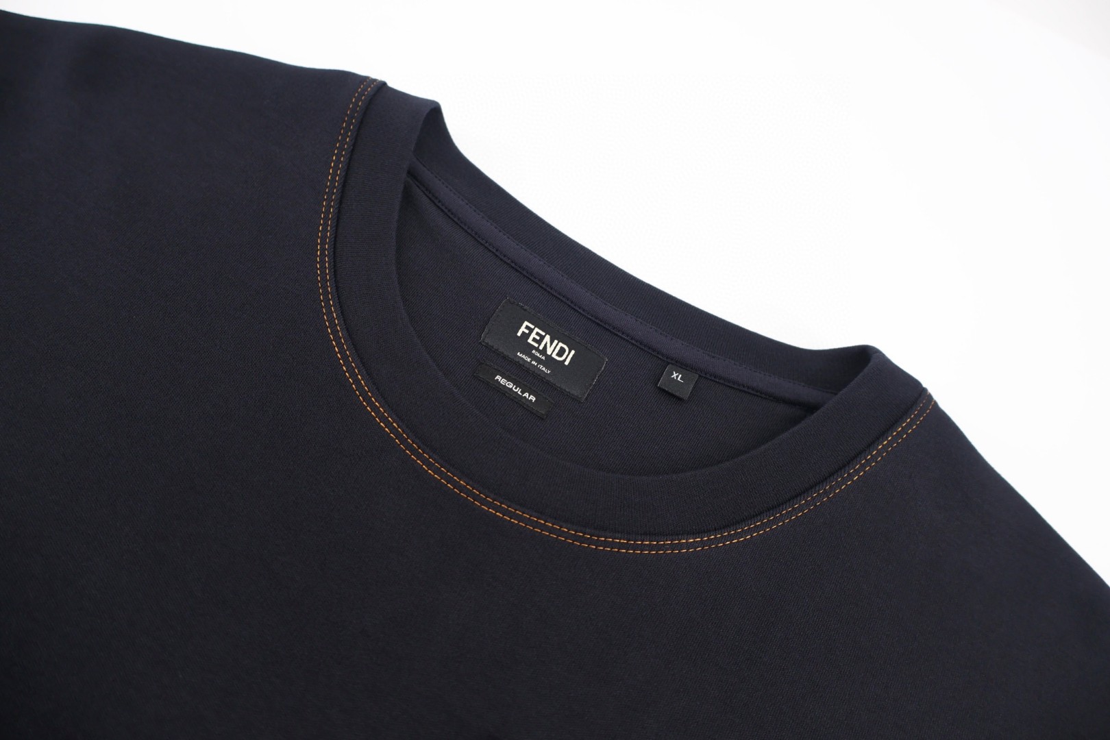 FENDI 芬迪 口袋皮标装饰圆领短袖 T恤 夏季 藏蓝色 A2 FY0936B05IF0QG0