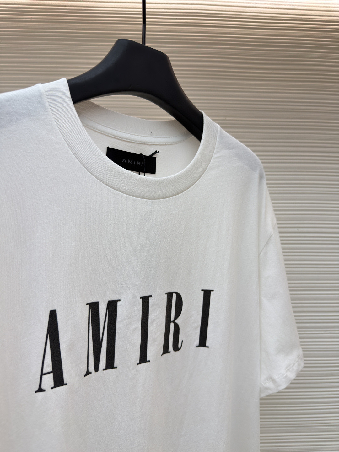 AMIPARIS Ami 徽标印花圆领短袖 T恤 夏季 白色 黑色 A0 PXMJLT001-100