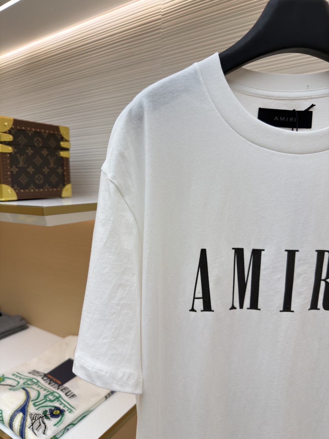AMIPARIS Ami 徽标印花圆领短袖 T恤 夏季 白色 黑色 A0 PXMJLT001-100