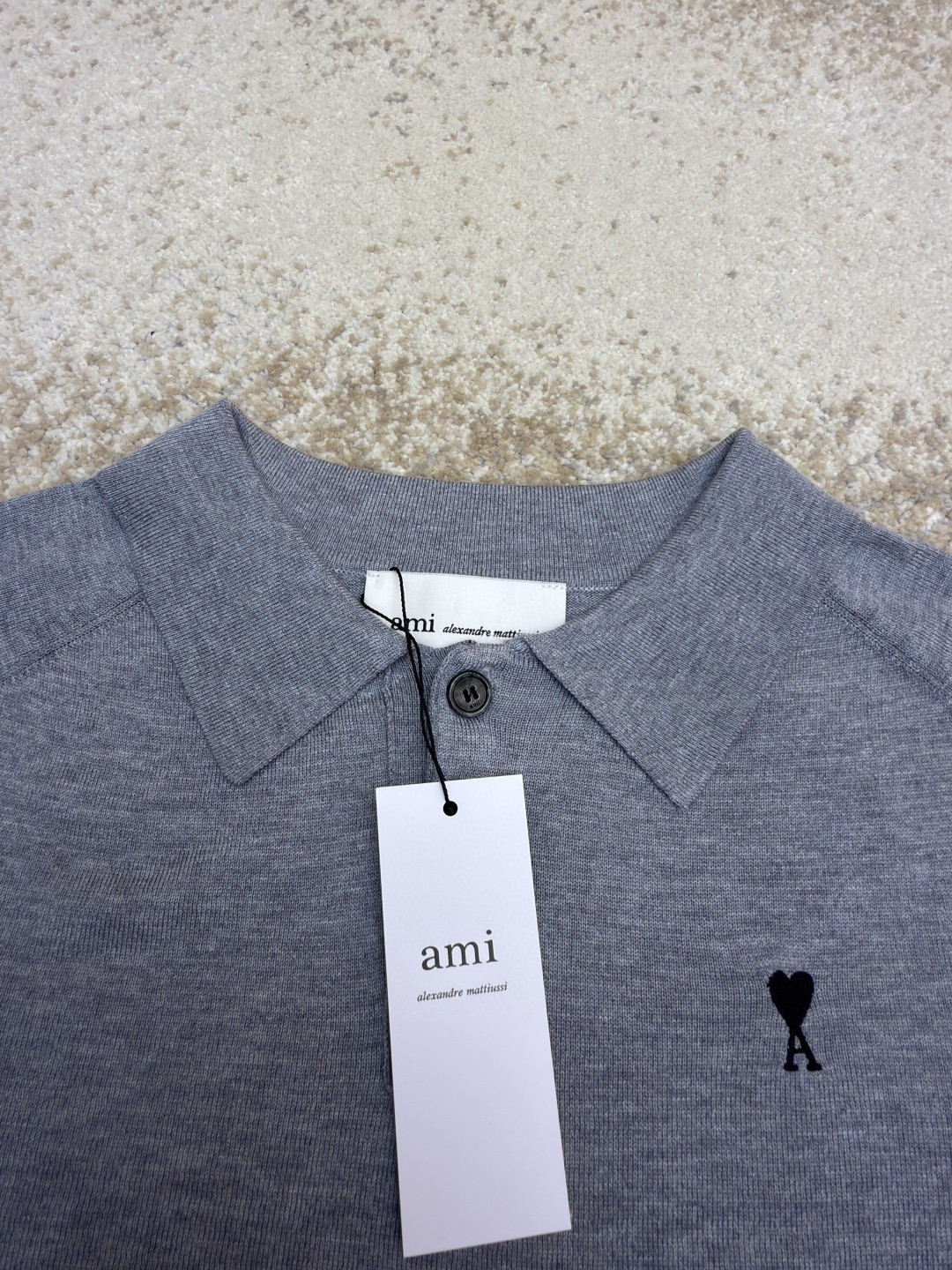AMIPARIS Ami 爱心绣花针织Polo衫 毛衣 短袖 灰色 A5 HPL438KN00390504