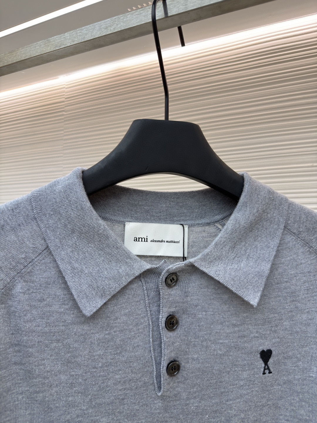 AMIPARIS Ami 爱心绣花针织Polo衫 毛衣 短袖 灰色 A5 HPL438KN00390504